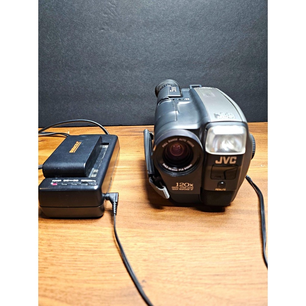JVC GR-AX900 Compact VHS-C Camcorder AA-V11U Charger Power Adapter FOR PARTS